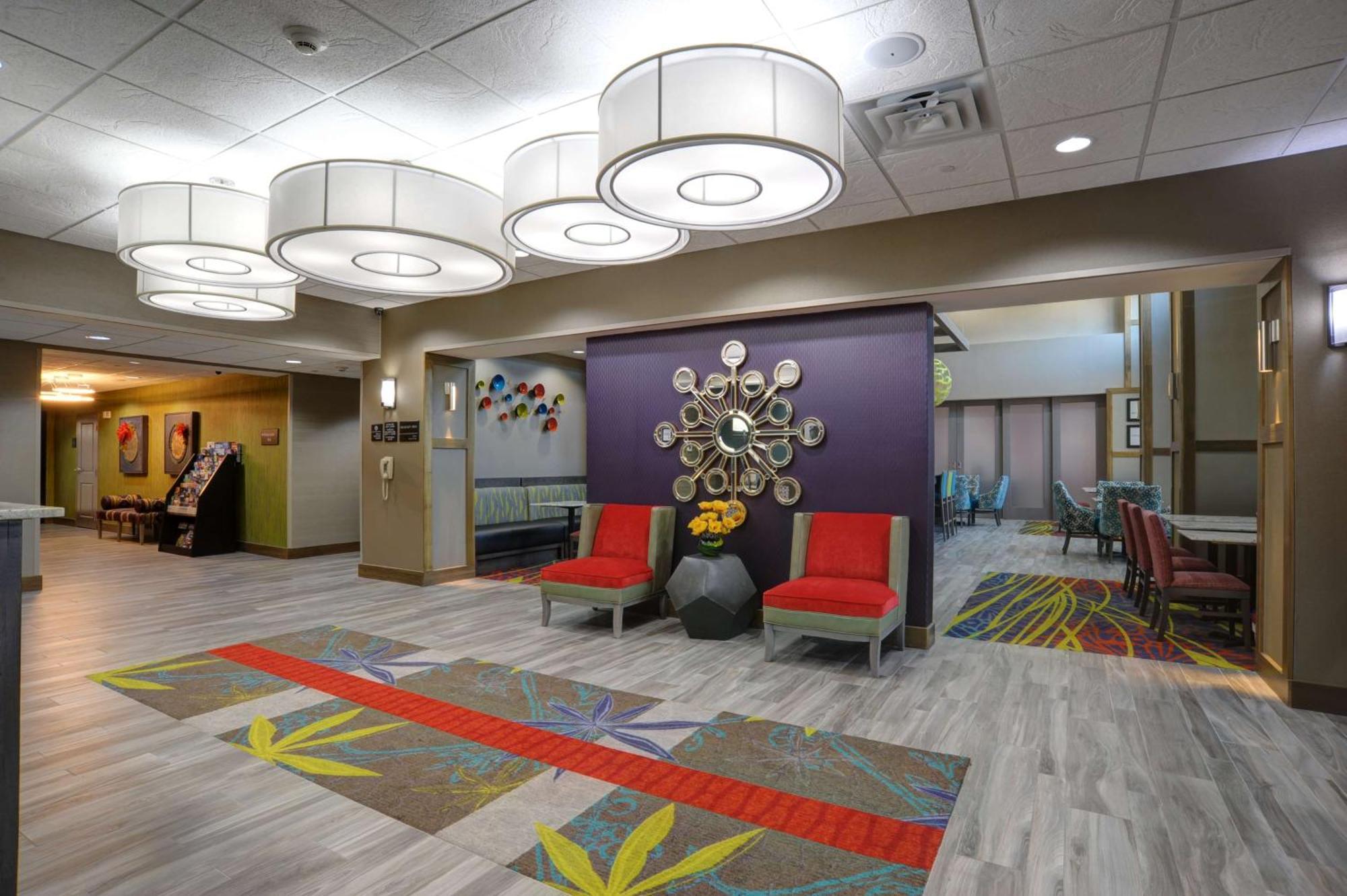 Hampton Inn & Suites Ardmore Exterior photo
