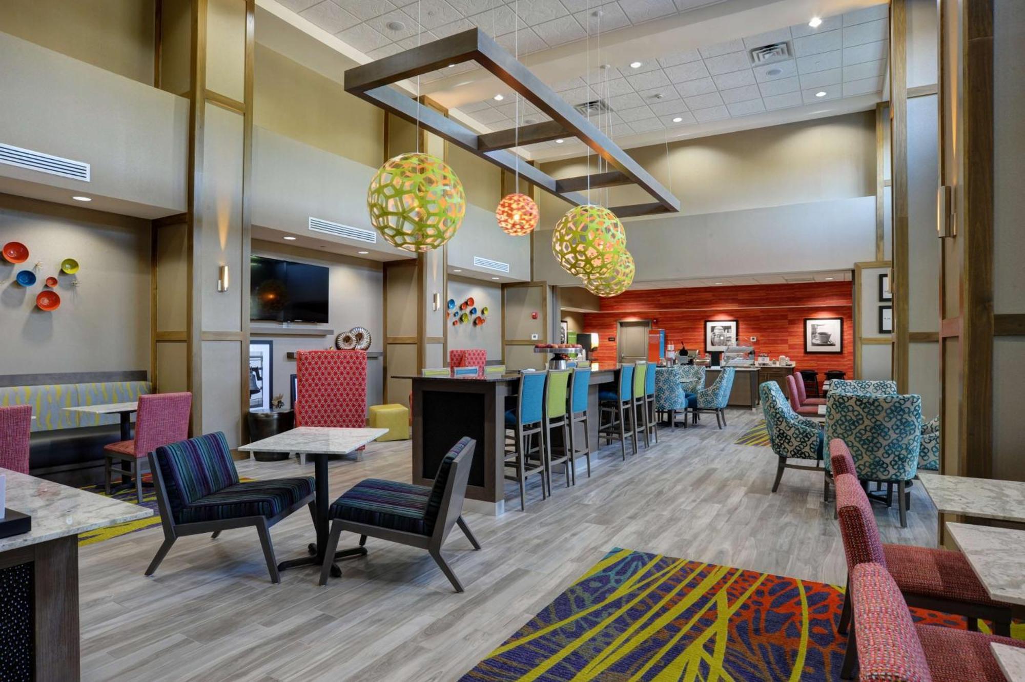 Hampton Inn & Suites Ardmore Exterior photo